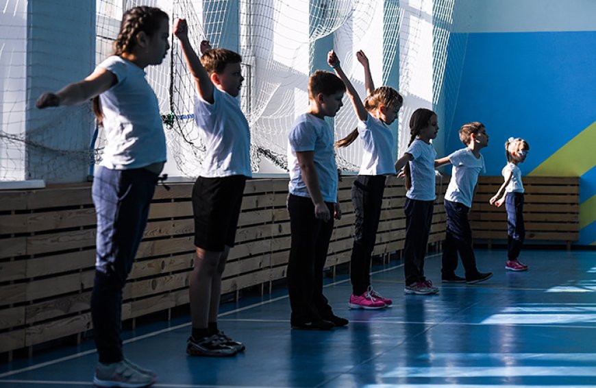 Уроки физкультуры в школах России теперь включат тренировки по игре в лапту.